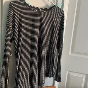 Lululemon women’s shirt